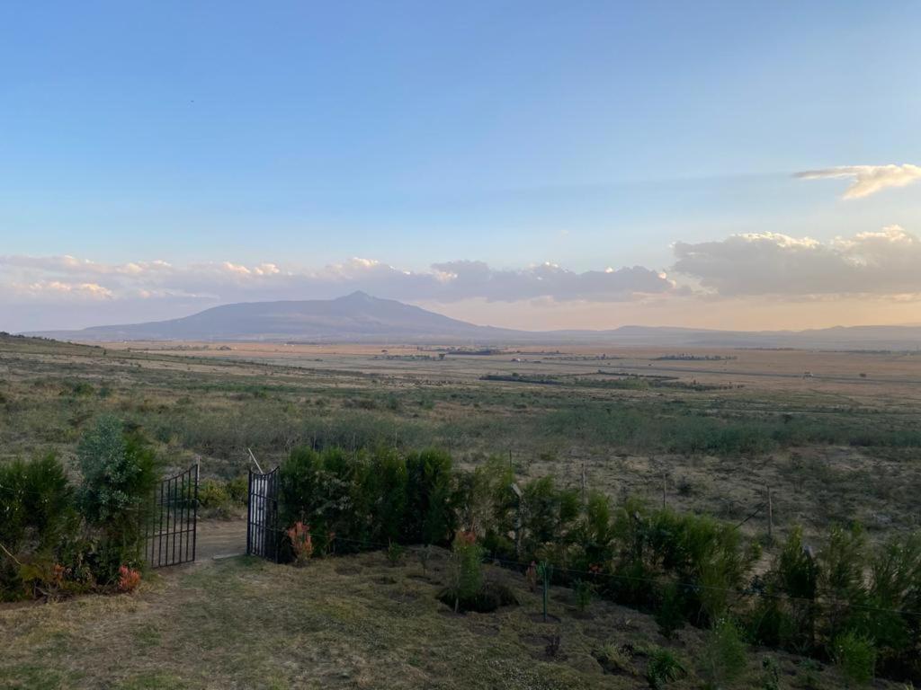 Ole Munyak-4 Bed House On The Hill Villa Naivasha Exterior photo
